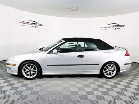 More photos of 2004 Saab 9-3 Aero at St. Marys Chrysler Dodge Jeep, OH