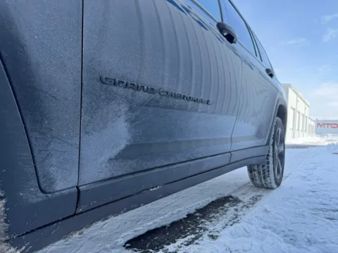 More photos of 2023 Jeep Grand Cherokee L Altitude at St. Marys Chrysler Dodge Jeep, OH