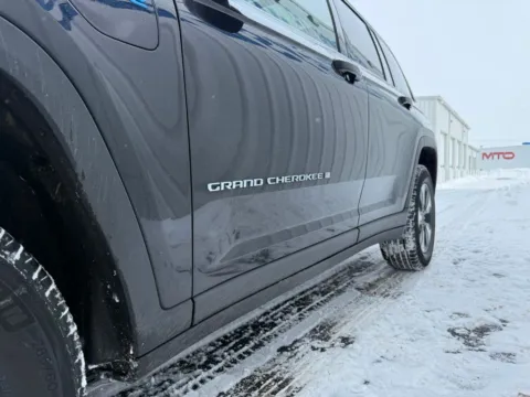 More photos of 2023 Jeep Grand Cherokee 4xe at St. Marys Chrysler Dodge Jeep, OH