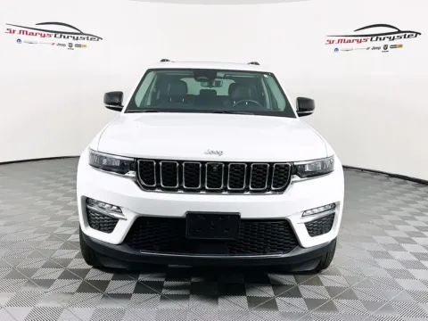 Another view of 2022 Jeep Grand Cherokee Limited for sale in Saint Marys, OH at St. Marys Chrysler Dodge Jeep