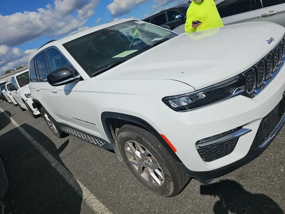 White 2022 Jeep Grand Cherokee Limited for sale in Saint Marys, OH
