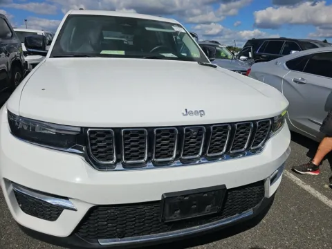 Photos of 2022 Jeep Grand Cherokee Limited for sale in Saint Marys, OH at St. Marys Chrysler Dodge Jeep