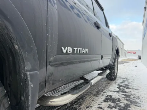 More photos of 2011 Nissan Titan PRO-4X at St. Marys Chrysler Dodge Jeep, OH
