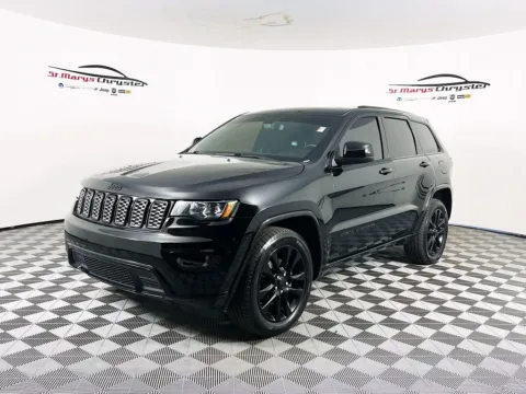 More photos of 2019 Jeep Grand Cherokee Laredo at St. Marys Chrysler Dodge Jeep, OH