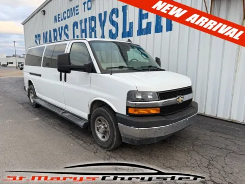 White 2019 Chevrolet Express 3500 LT for sale in Saint Marys, OH
