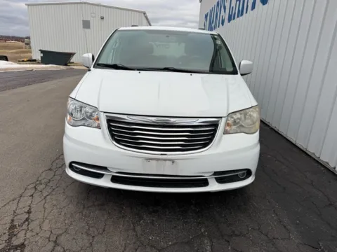 More photos of 2014 Chrysler Town & Country Touring at St. Marys Chrysler Dodge Jeep, OH