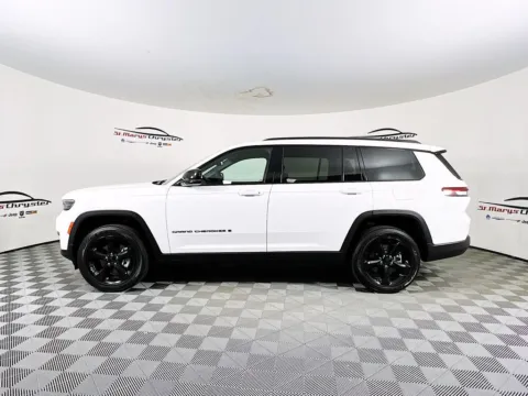 More photos of 2024 Jeep Grand Cherokee L Altitude X at St. Marys Chrysler Dodge Jeep, OH