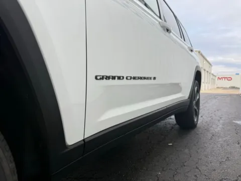 More photos of 2024 Jeep Grand Cherokee L Altitude X at St. Marys Chrysler Dodge Jeep, OH