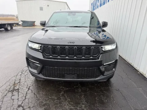 Another view of 2024 Jeep Grand Cherokee Limited for sale in Saint Marys, OH at St. Marys Chrysler Dodge Jeep