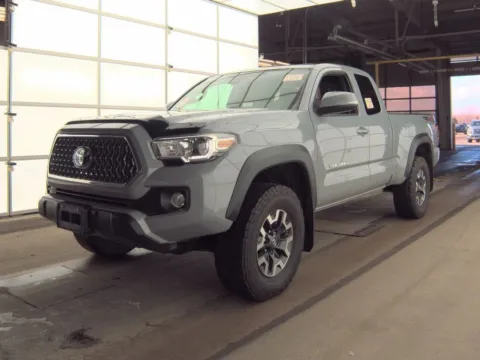 More photos of 2019 Toyota Tacoma TRD Off-Road at St. Marys Chrysler Dodge Jeep, OH