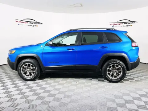 More photos of 2021 Jeep Cherokee Trailhawk at St. Marys Chrysler Dodge Jeep, OH