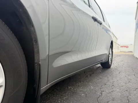 More photos of 2025 Chrysler Pacifica Select at St. Marys Chrysler Dodge Jeep, OH