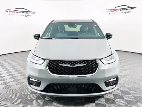 Another view of 2025 Chrysler Pacifica Select for sale in Saint Marys, OH at St. Marys Chrysler Dodge Jeep