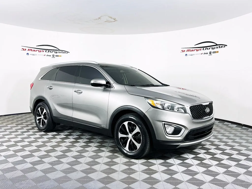 Silver 2017 Kia Sorento EX for sale in Saint Marys, OH