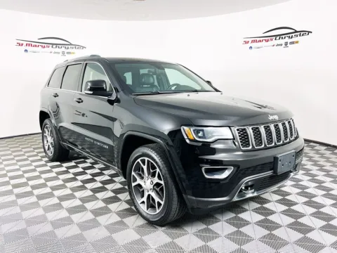Black 2018 Jeep Grand Cherokee Limited for sale in Saint Marys, OH