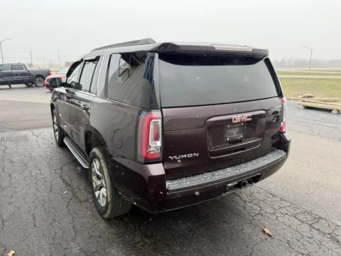 More photos of 2017 GMC Yukon SLE at St. Marys Chrysler Dodge Jeep, OH