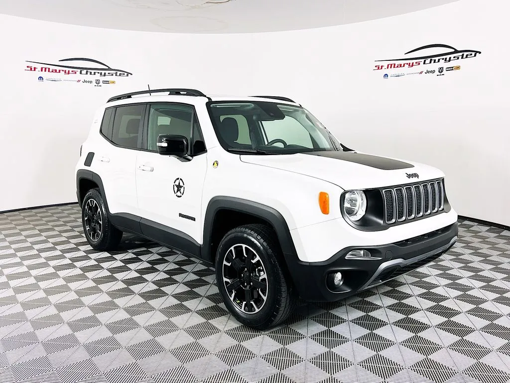 White 2023 Jeep Renegade Latitude for sale in Saint Marys, OH