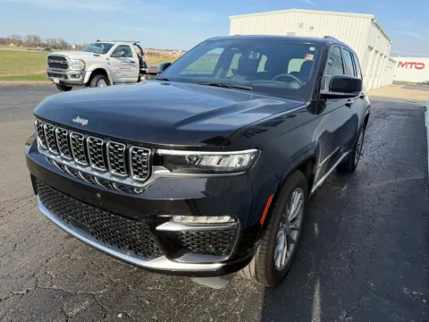 More photos of 2024 Jeep Grand Cherokee Summit at St. Marys Chrysler Dodge Jeep, OH