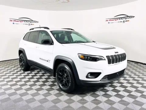 White 2022 Jeep Cherokee X for sale in Saint Marys, OH