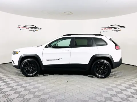 More photos of 2022 Jeep Cherokee X at St. Marys Chrysler Dodge Jeep, OH