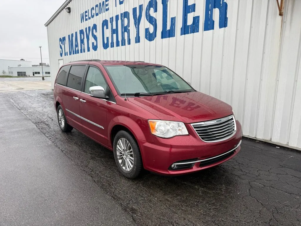 Red 2014 Chrysler Town & Country Touring-L for sale in Saint Marys, OH