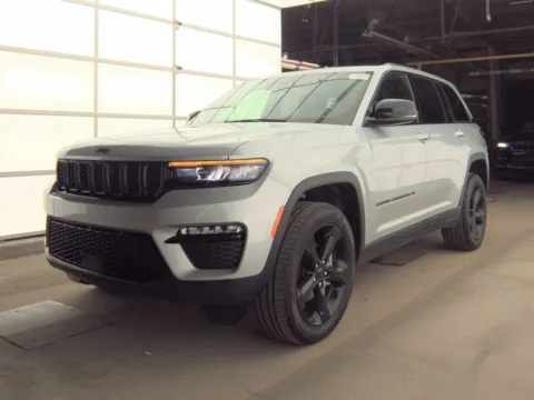 More photos of 2024 Jeep Grand Cherokee Limited at St. Marys Chrysler Dodge Jeep, OH