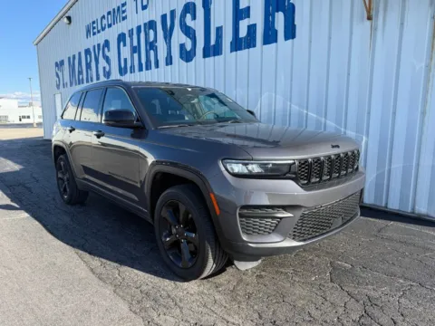 Gray 2024 Jeep Grand Cherokee Altitude for sale in Saint Marys, OH