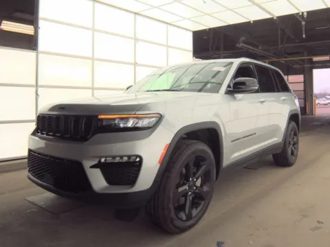 More photos of 2024 Jeep Grand Cherokee Limited at St. Marys Chrysler Dodge Jeep, OH