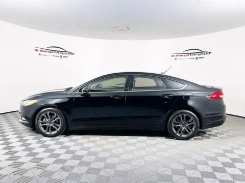 More photos of 2018 Ford Fusion SE at St. Marys Chrysler Dodge Jeep, OH