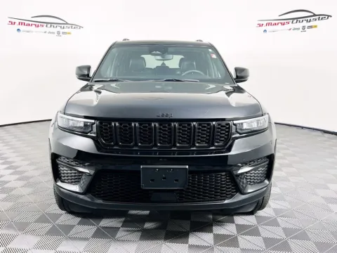 Another view of 2023 Jeep Grand Cherokee Altitude X for sale in Saint Marys, OH at St. Marys Chrysler Dodge Jeep