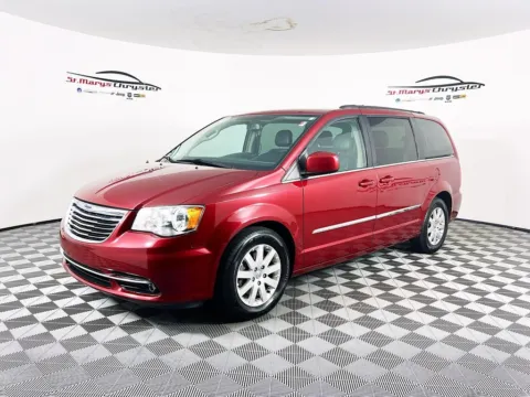 More photos of 2016 Chrysler Town & Country Touring at St. Marys Chrysler Dodge Jeep, OH
