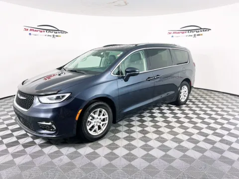 More photos of 2021 Chrysler Pacifica Touring L at St. Marys Chrysler Dodge Jeep, OH