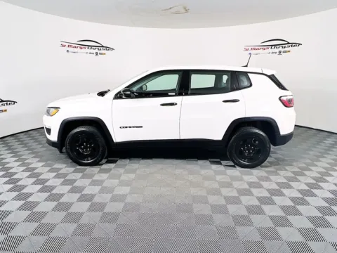 More photos of 2019 Jeep Compass Sport at St. Marys Chrysler Dodge Jeep, OH