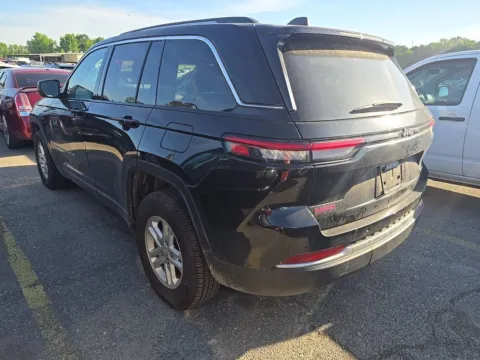 More photos of 2023 Jeep Grand Cherokee Laredo at St. Marys Chrysler Dodge Jeep, OH