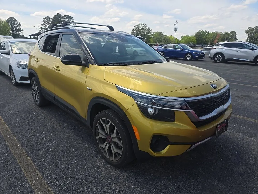 Yellow 2021 Kia Seltos S for sale in Saint Marys, OH