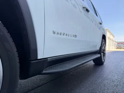 More photos of 2022 Jeep Wagoneer Series II at St. Marys Chrysler Dodge Jeep, OH