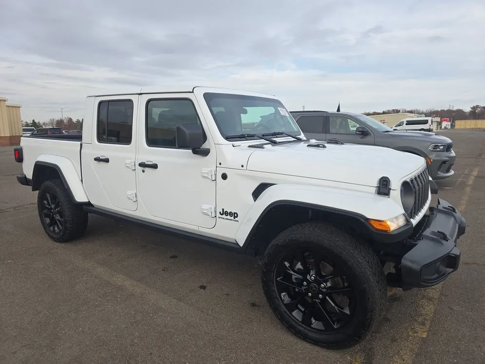 2024 Jeep Gladiator Nighthawk
