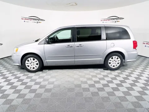 More photos of 2016 Dodge Grand Caravan SE at St. Marys Chrysler Dodge Jeep, OH