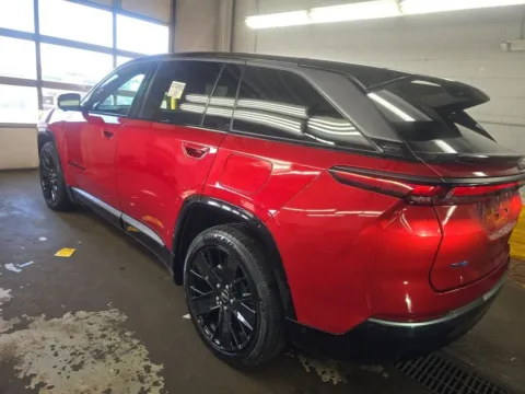 More photos of 2024 Jeep Wagoneer S Launch Edition at St. Marys Chrysler Dodge Jeep, OH