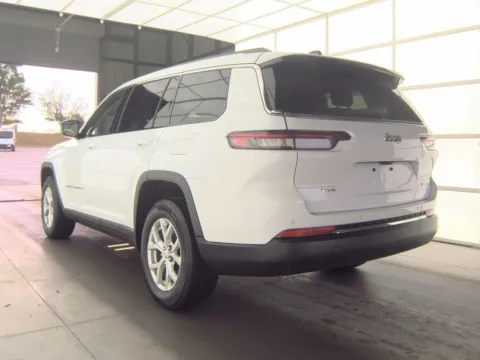 More photos of 2023 Jeep Grand Cherokee L Limited at St. Marys Chrysler Dodge Jeep, OH
