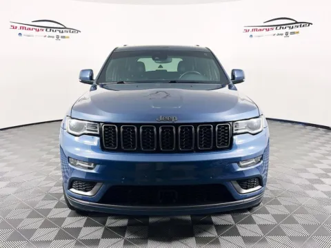 Another view of 2021 Jeep Grand Cherokee Overland for sale in Saint Marys, OH at St. Marys Chrysler Dodge Jeep