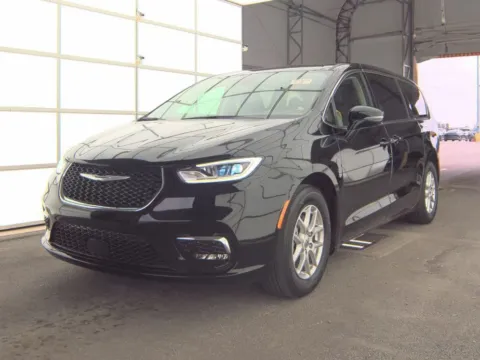 More photos of 2024 Chrysler Pacifica Touring L at St. Marys Chrysler Dodge Jeep, OH