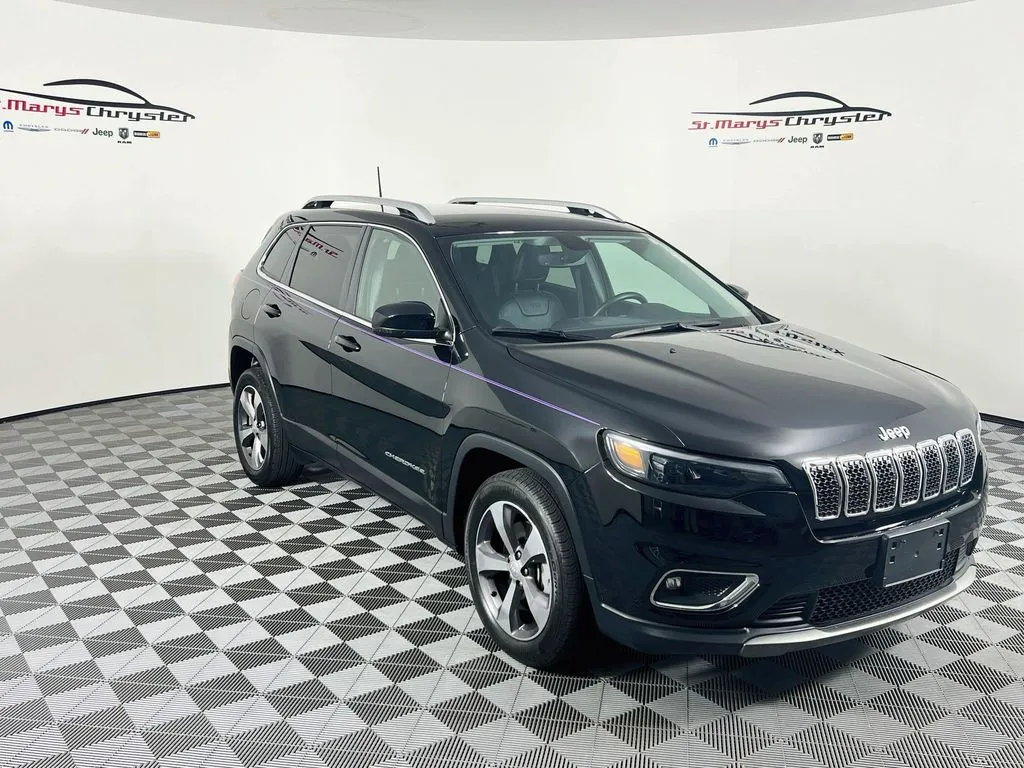 Black 2020 Jeep Cherokee Limited for sale in Saint Marys, OH