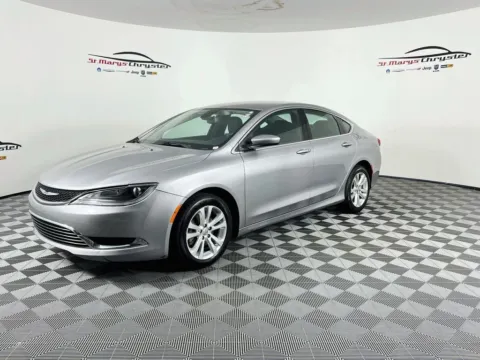 More photos of 2016 Chrysler 200 Limited at St. Marys Chrysler Dodge Jeep, OH