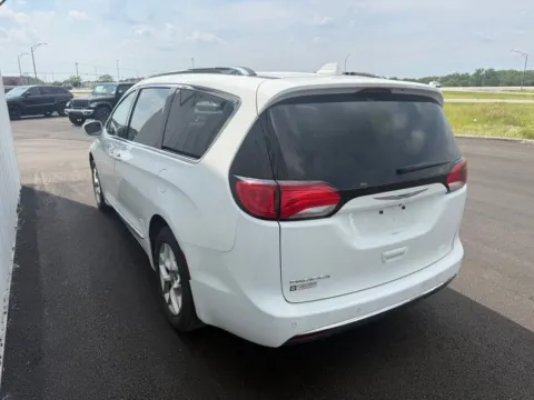 More photos of 2020 Chrysler Pacifica Touring L Plus at St. Marys Chrysler Dodge Jeep, OH