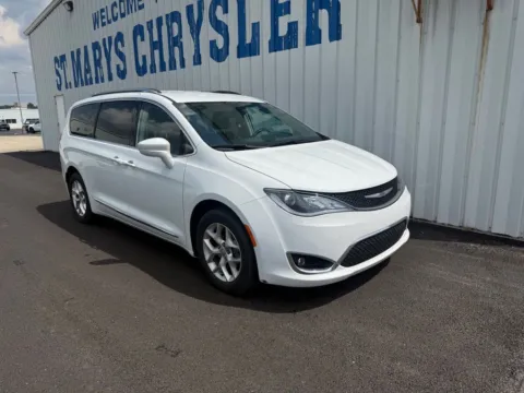 White 2020 Chrysler Pacifica Touring L Plus for sale in Saint Marys, OH