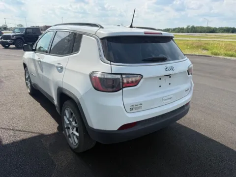 More photos of 2022 Jeep Compass Latitude Lux at St. Marys Chrysler Dodge Jeep, OH