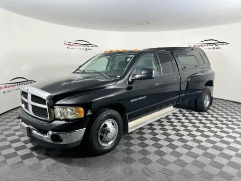 More photos of 2003 Dodge Ram 3500 ST at St. Marys Chrysler Dodge Jeep, OH