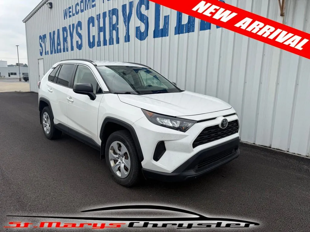 White 2019 Toyota RAV4 LE for sale in Saint Marys, OH