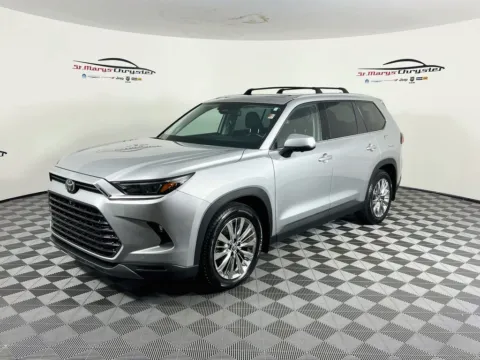 More photos of 2024 Toyota Grand Highlander Platinum at St. Marys Chrysler Dodge Jeep, OH